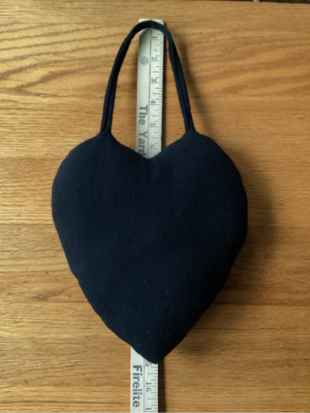 Primitive /Rustic Black Felt Heart Decor 🖤 - Picture 7 of 9